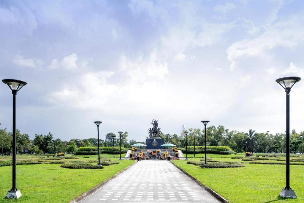 Bussarakam Place Hotel Chanthaburi Exterior photo