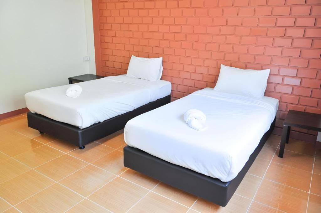 Bussarakam Place Hotel Chanthaburi Exterior photo